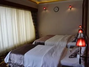 اتاق هتل الماس مشهد