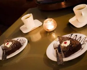 کافی شاپ هتل کیانا مشهد