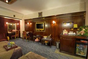 اتاق 2 تخته هتل بین المللی قصر مشهد