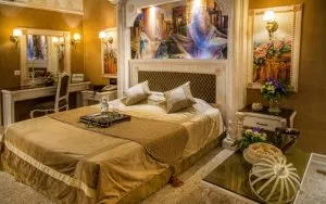 نمای اتاق هخامنش هتل قصر الماس مشهد