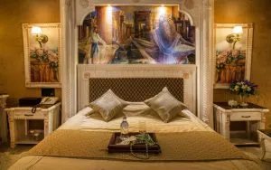 نمای اتاق هخامنش هتل قصر الماس مشهد