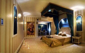 اتاق پرزیدنت هتل قصر الماس مشهد