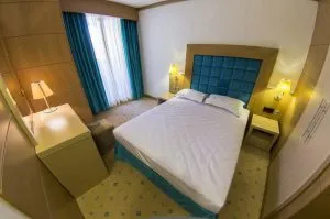 اتاق دو تخته هتل آپارتمان آرمان مشهد