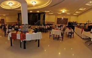 رستوران هتل هاترا مشهد