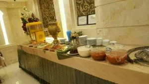 رستوران هتل آپارتمان تعطیلات مشهد