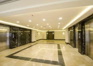 نمای راهرو هتل حیات شرق مشهد