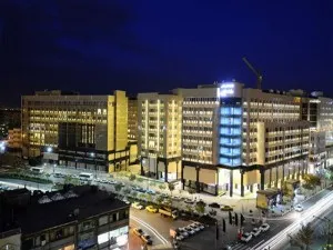 نمای هتل حیات شرق مشهد (هتل سارا )