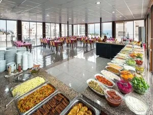 رستوران هتل حیات شرق مشهد (هتل سارا )