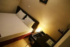 اتاق هتل الوند مشهد