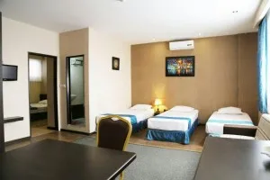 اتاق هتل الوند مشهد