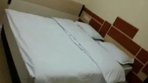 اتاق هتل آپارتمان اخوان مشهد