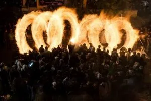 آیین-پولکه-گردانی-در-عجب-شیر-4