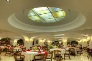 رستوران ضیافت