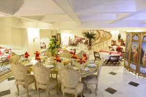 رستوران ضیافت