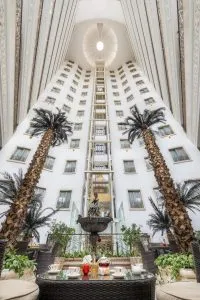 کافه آتریوم مینوتا