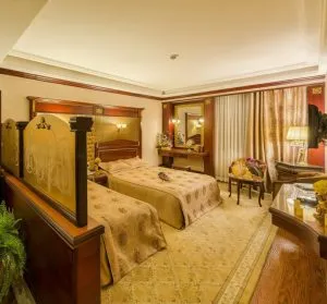 جونیور سوییت گلدن پالاس