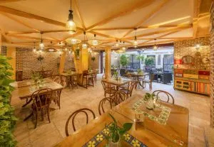 کافه رستوران فرانسیسکو