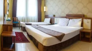 اتاق هتل هاترا مشهد