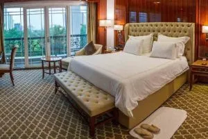 اتاق رو به باغ هتل داریوش کیش