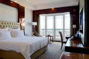 اتاق رو به باغ هتل داریوش کیش