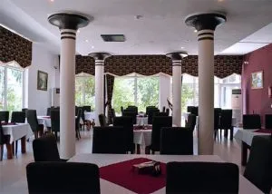 رستوران هتل لوتوس کیش