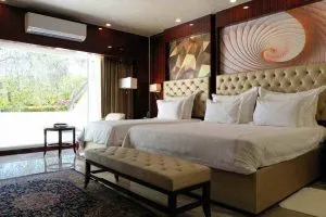 اتاق لوکس رو به باغ هتل داریوش کیش