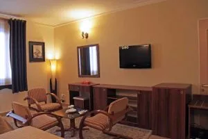 سوئیت هتل هلیا کیش