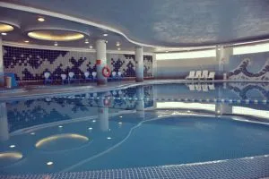 استخر هتل پارمیدا کیش