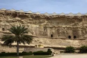 غار خربس قشم