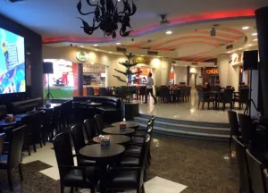 رستوران فودلند کیش