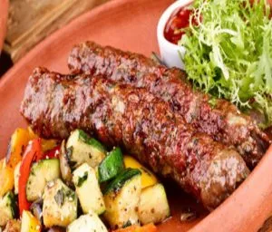 رستوران امیران قشم