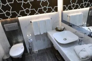 سرویس حمام و دستشویی هتل گرند استا استانبول