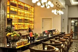 هتل سانیس افس رویال کوشاداسی