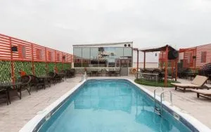 استخر هتل گرند سانترال دبی