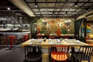 هتل ایکونیک دپابلیک