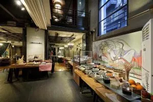 هتل ایکونیک دپابلیک