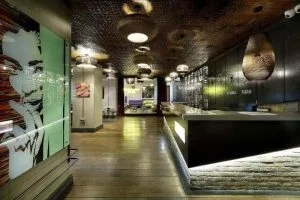 هتل ایکونیک دپابلیک