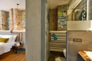 هتل ایکونیک دپابلیک