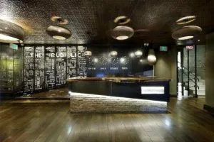 هتل ایکونیک دپابلیک