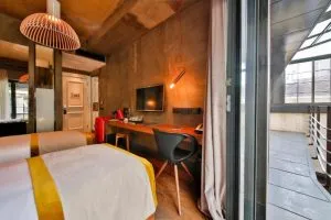 هتل ایکونیک دپابلیک