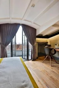 هتل ایکونیک دپابلیک