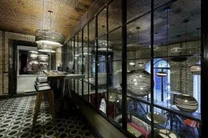 هتل ایکونیک دپابلیک