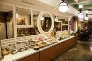 هتل تولیپ پرا