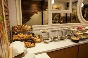 هتل تولیپ پرا