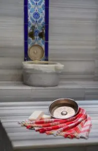 هتل تولیپ پرا