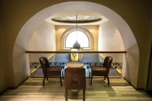 هتل تولیپ پرا