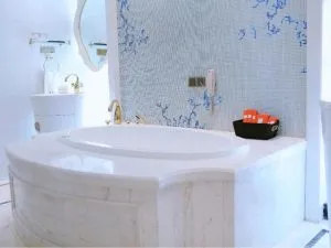 هتل پرفرنس هوالینگ تفلیس