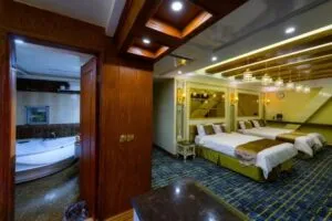 اتاق چهار تخته رز درویشی