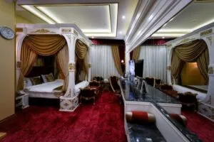 اتاق هانی مون هتل رز درویشی