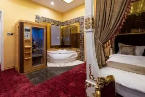 اتاق هانی مون هتل رز درویشی